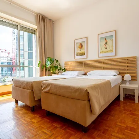 Palazzo Lombardia - Station - Bighome * מילאנו