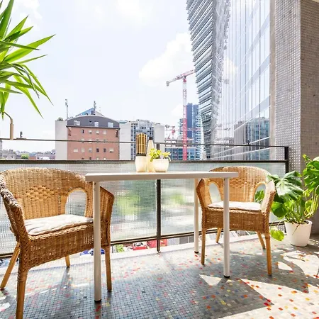 Palazzo Lombardia - Station - Bighome * מילאנו