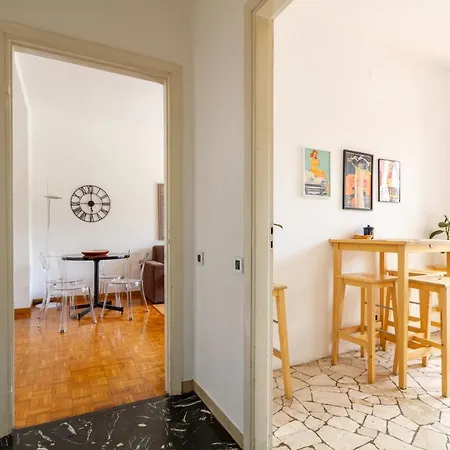 Palazzo Lombardia - Station - Bighome * מילאנו