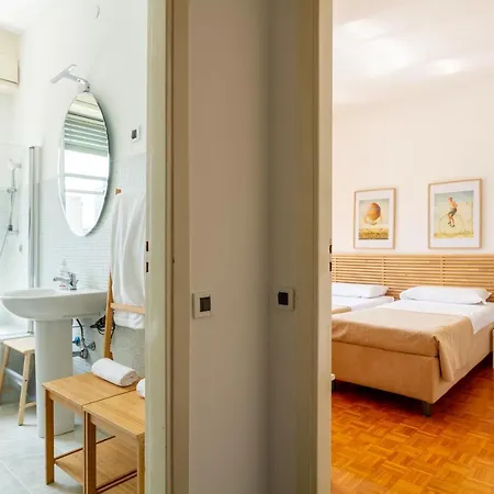 Palazzo Lombardia - Station - Bighome Apartment Milan